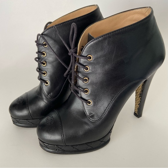 Chanel Black Leather CC Cap Toe Lace Up Platform Ankle Boots - Picture 3 of 16